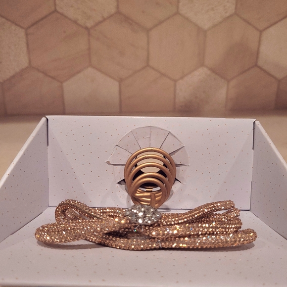 Midwinter Modern Small Tree Topper #1 - Picture 5 of 5